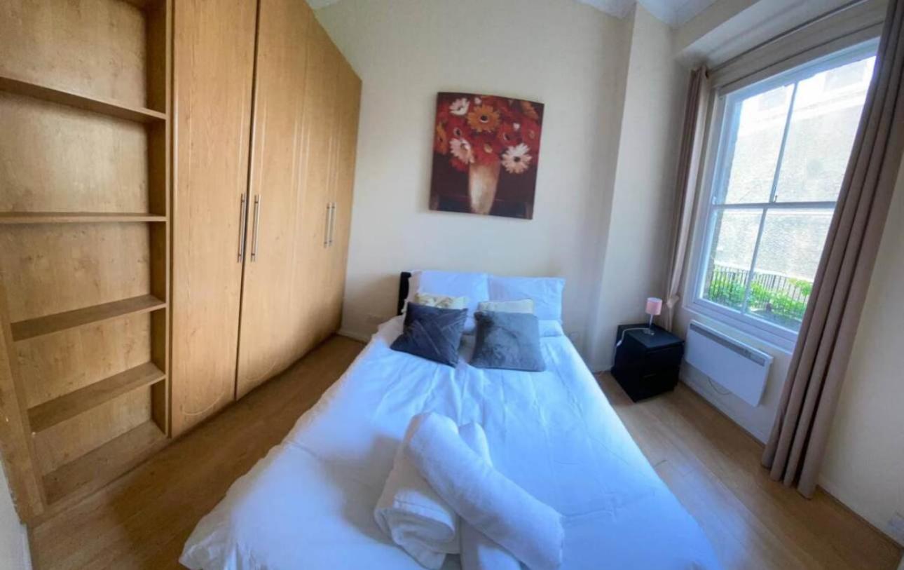 Appartamento Stylish 1-bed Flat In Chelsea Near Sloane Square Londra